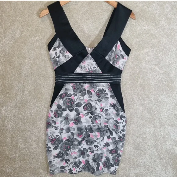 Lashes Bodycon Dress Womens Size 10 Floral Stretch Short Geometric Design - Picture 1 of 8